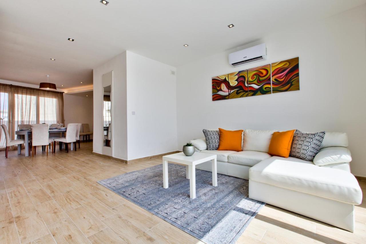 Sliema Duplex Penthouse With Sea Views & Private Terrace By Shortletsmalta Exterior foto