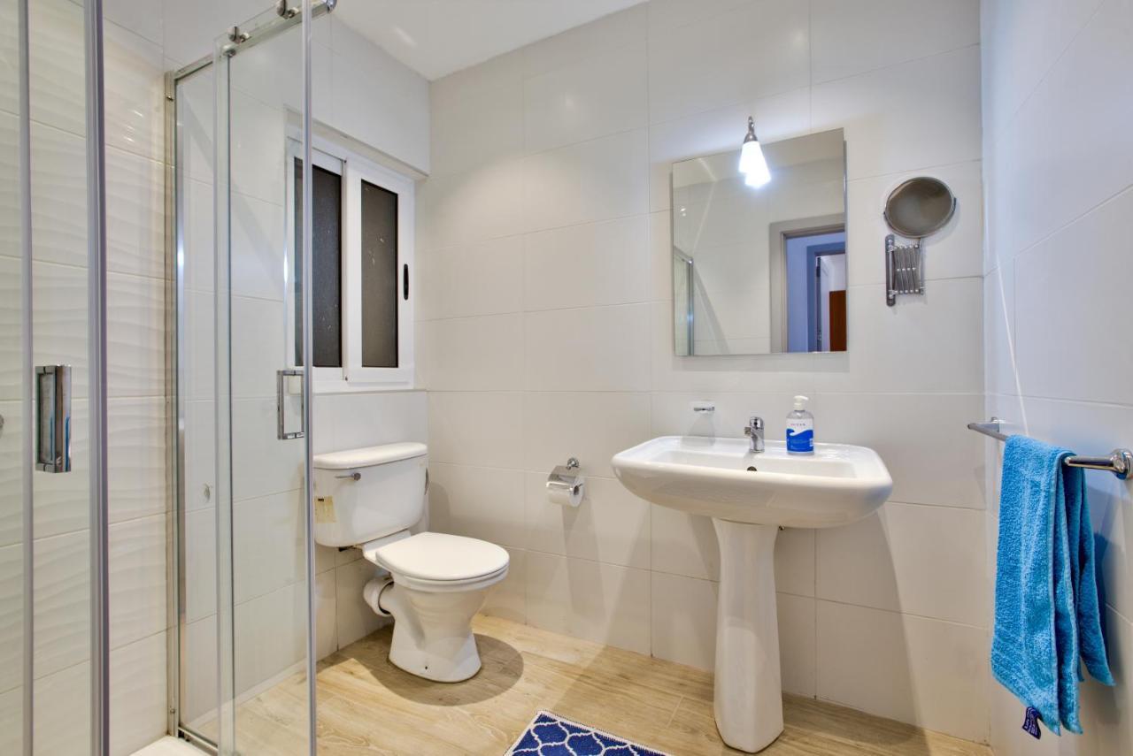 Sliema Duplex Penthouse With Sea Views & Private Terrace By Shortletsmalta Exterior foto